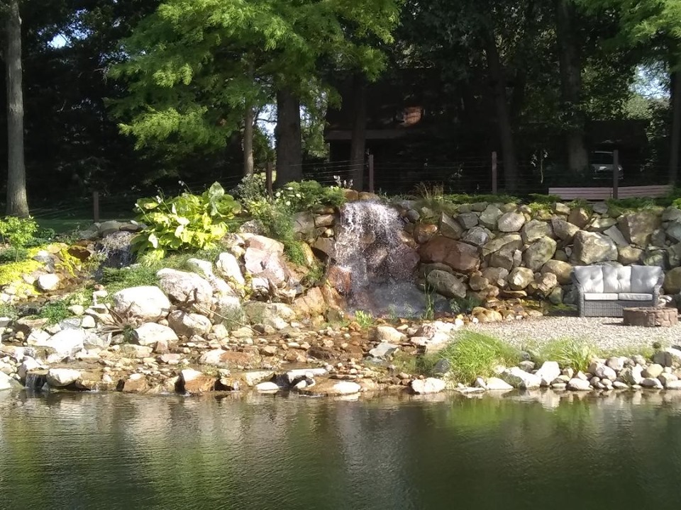 artistreEscapes Island Garden Venue Waterfalls